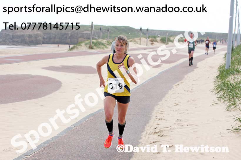 Sand Dancer 10k (approx.), South Shields. Photo: David T. Hewitson/Sports for All Pics